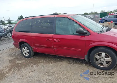 2005 Dodge Grand Caravan Sxt from USA, damaged, VIN 2D4GP44L05R102906